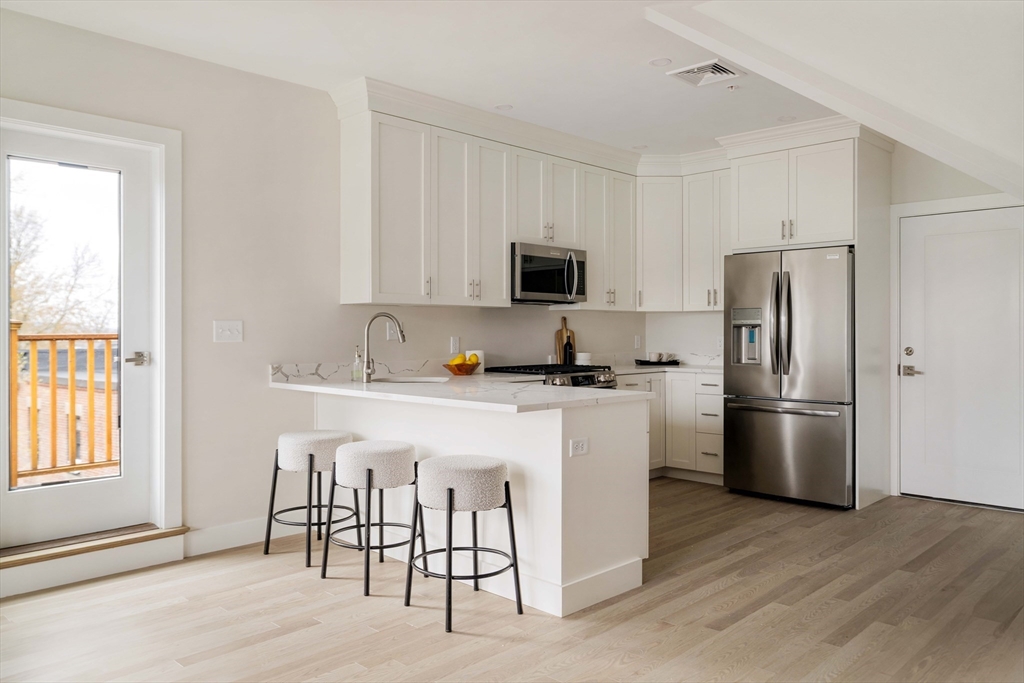 14 Alaska St 6