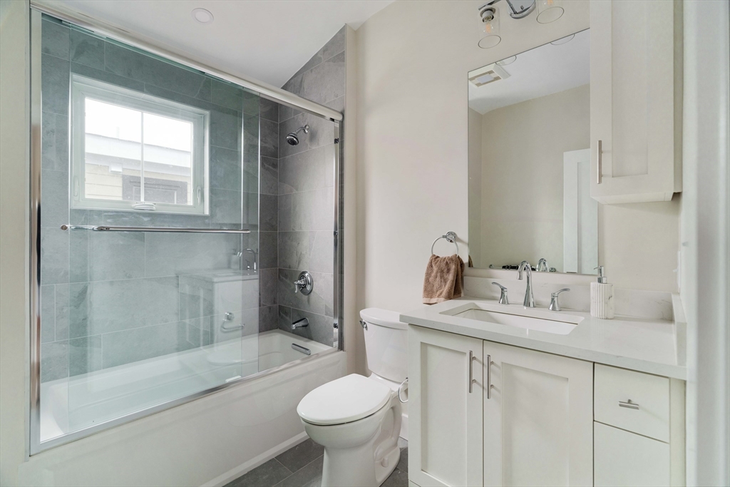 Boston, Massachusetts 02119, United States, 2 Bedrooms Bedrooms, ,2 BathroomsBathrooms,Residential,Pending,105798