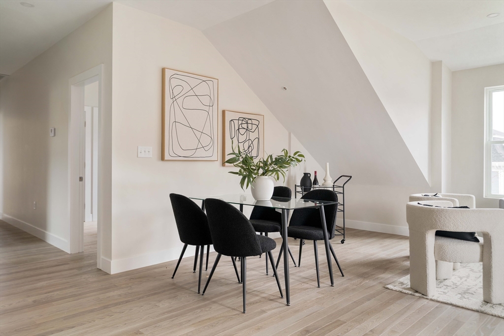 Boston, Massachusetts 02119, United States, 2 Bedrooms Bedrooms, ,2 BathroomsBathrooms,Residential,Pending,105798