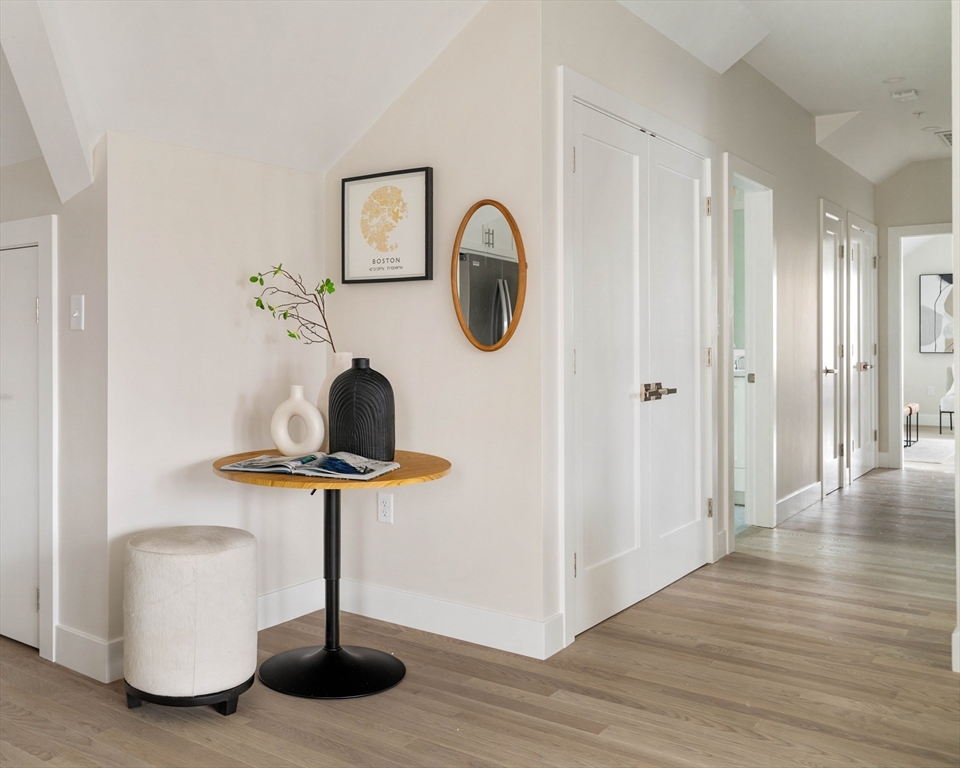 Boston, Massachusetts 02119, United States, 2 Bedrooms Bedrooms, ,2 BathroomsBathrooms,Residential,Pending,105798