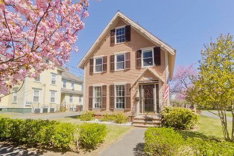 Photo of 25 King Street, Westfield, MA 01085 (MLS # 73508054)