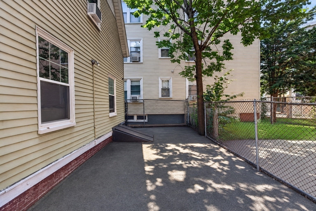 19 Huss Court, Lynn, MA Photo #22