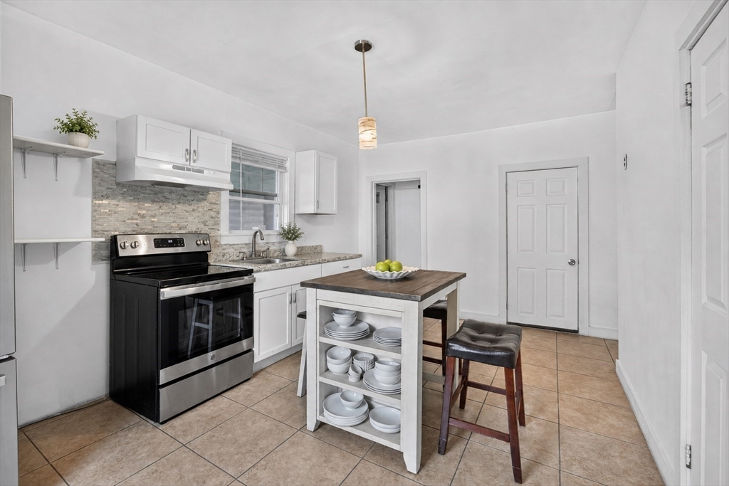 19 Huss Court, Lynn, MA Photo #6