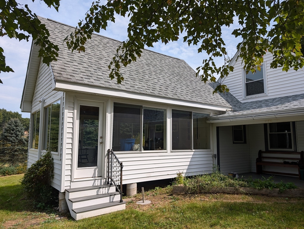 504 Lampblack Rd