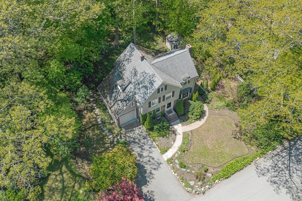 17 Mason St
