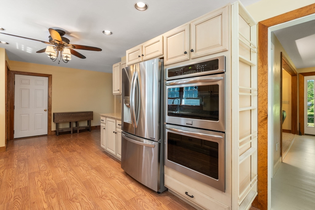 12 Hillside Dr