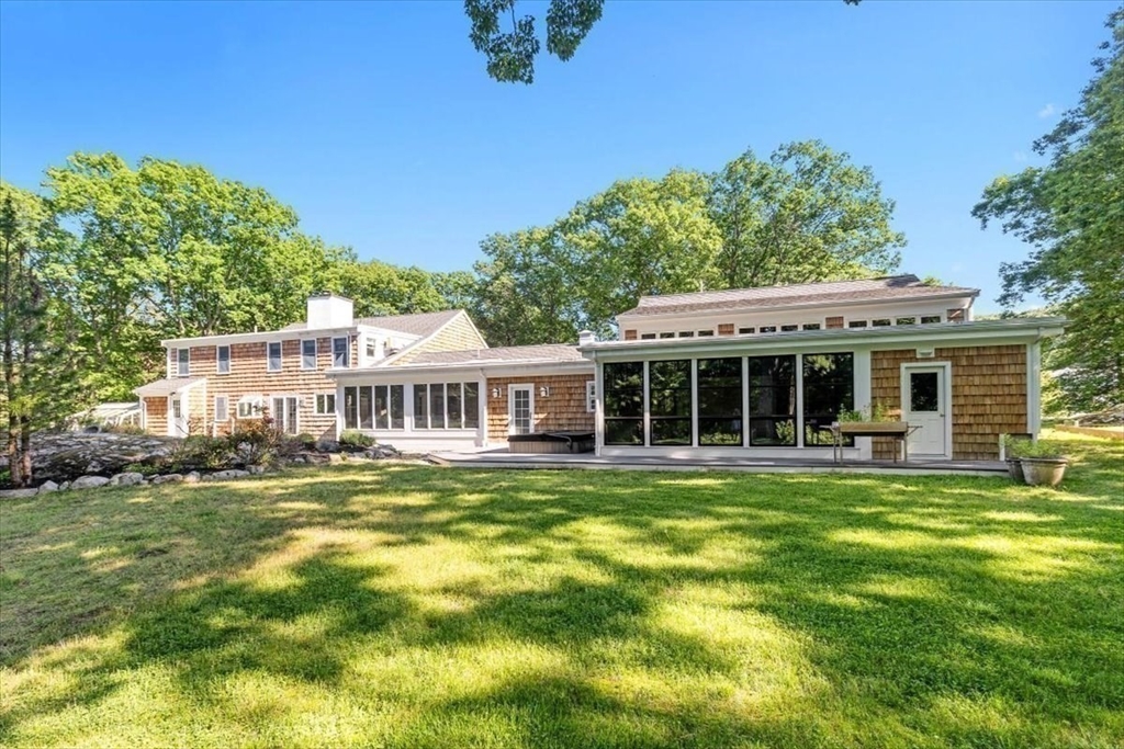 8 Evergreen Lane