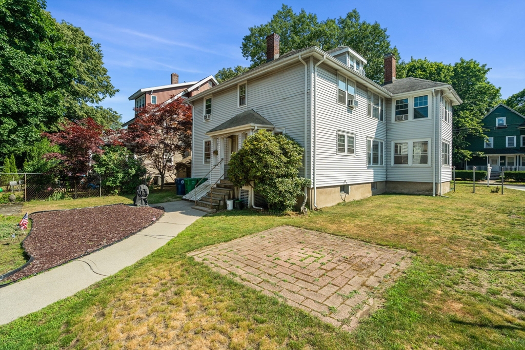 289 Auburndale Ave