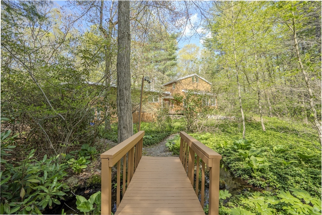 Photo of 57 Turning Mill Rd, Lexington, MA