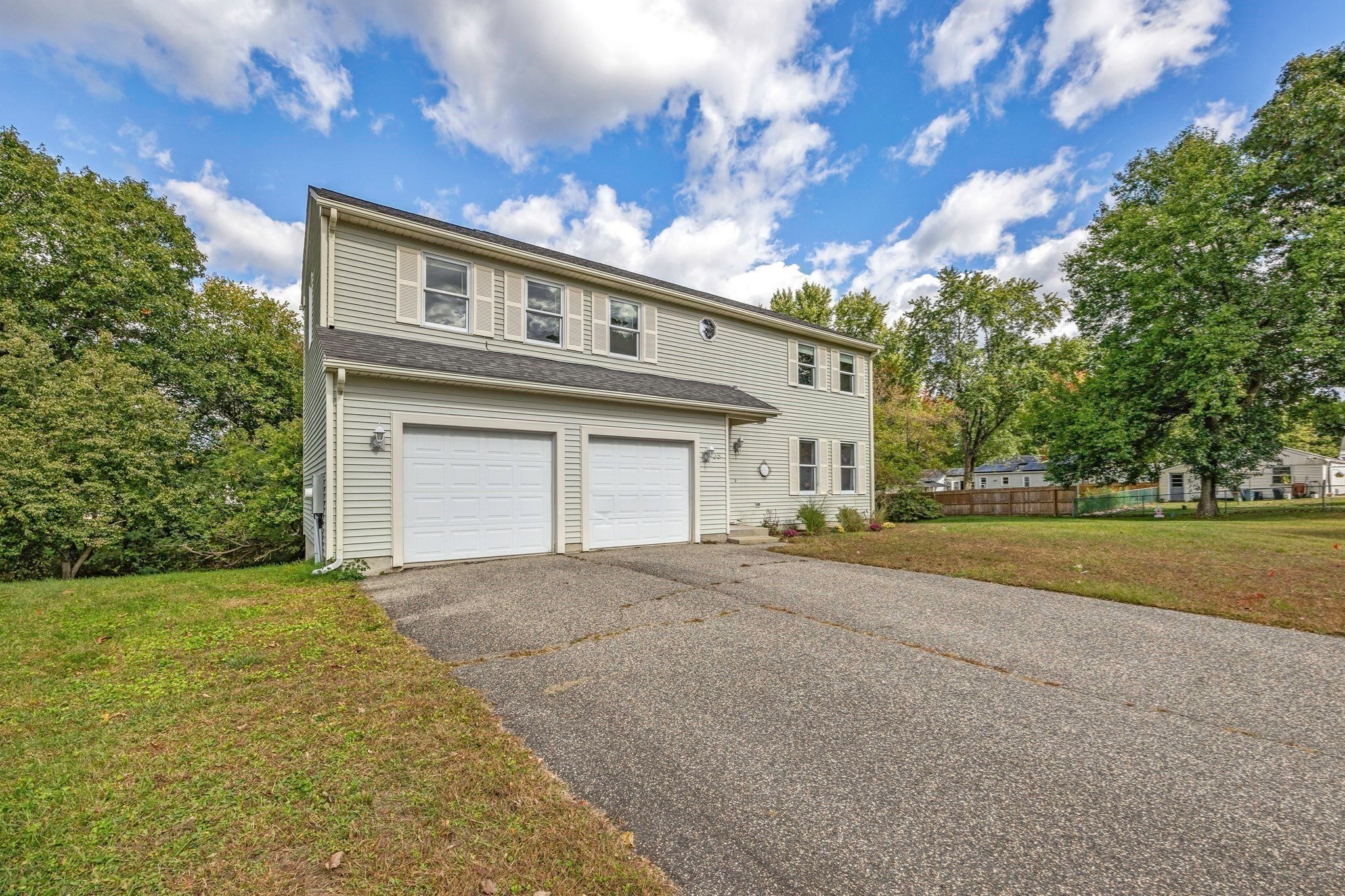 Photo: 35 Lemnos Ln, Springfield, MA