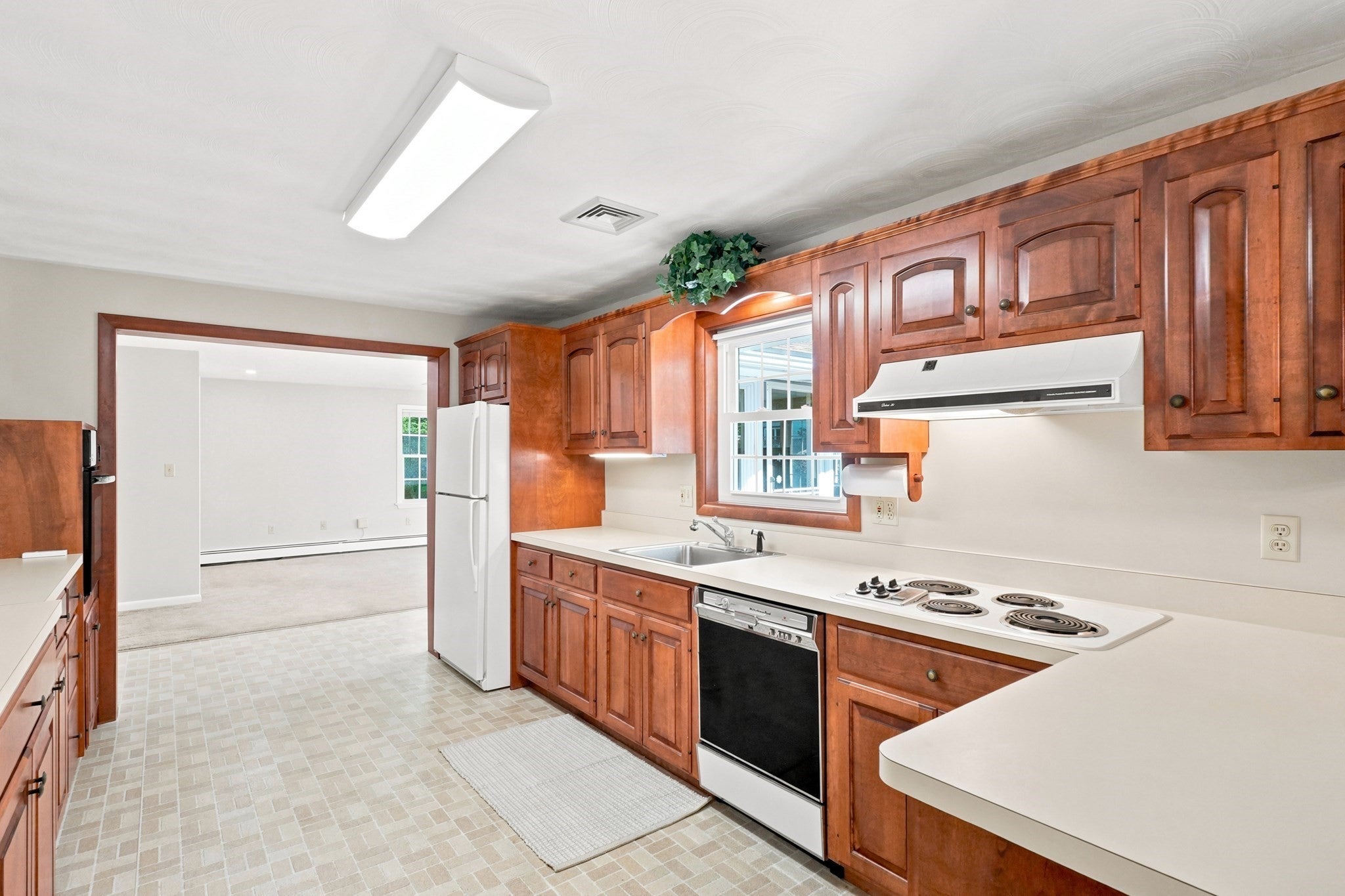 7 Myrna Road, Framingham, MA Photo #11