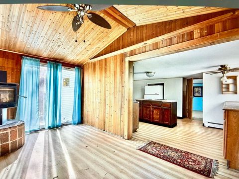 101 ;pine Grove Bellingham MA 02019
