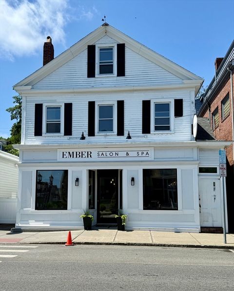 68 Court St Plymouth MA 02360