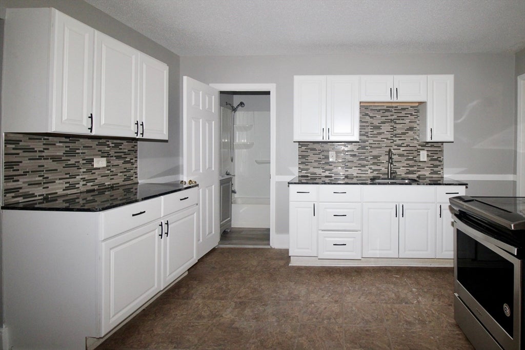 129 Catharine St, Springfield, MA Photo #4