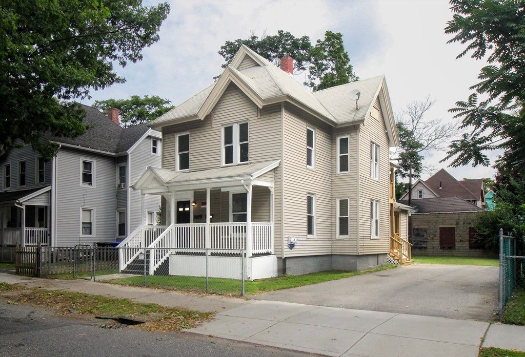 129 Catharine St, Springfield, MA Photo #1
