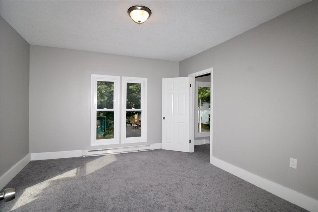 129 Catharine St, Springfield, MA Photo #16