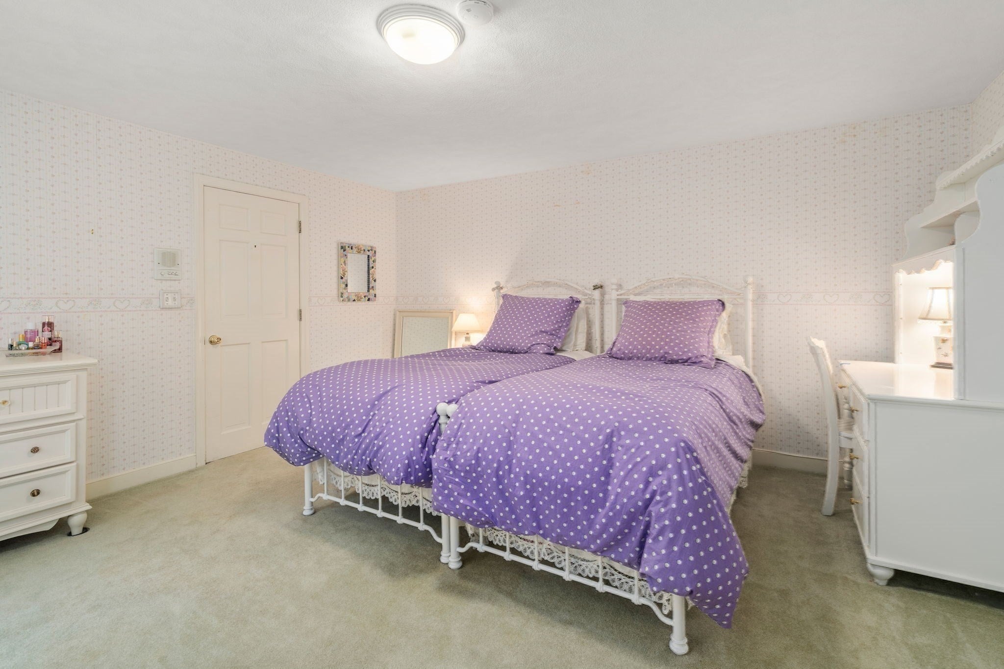 10 Circle Dr, Dover, MA Photo #27