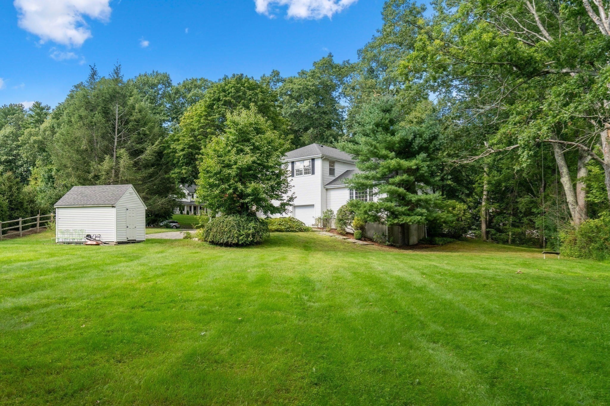 10 Circle Dr