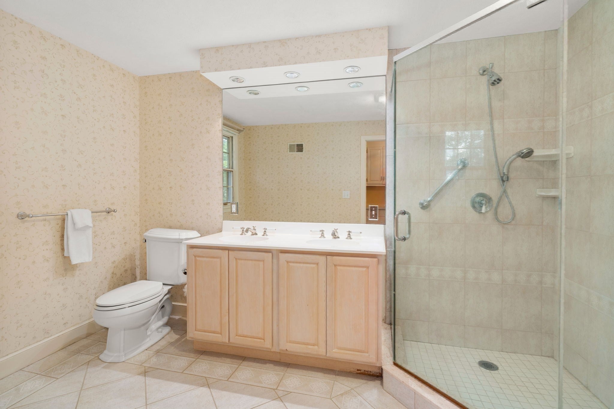 10 Circle Dr, Dover, MA Photo #22