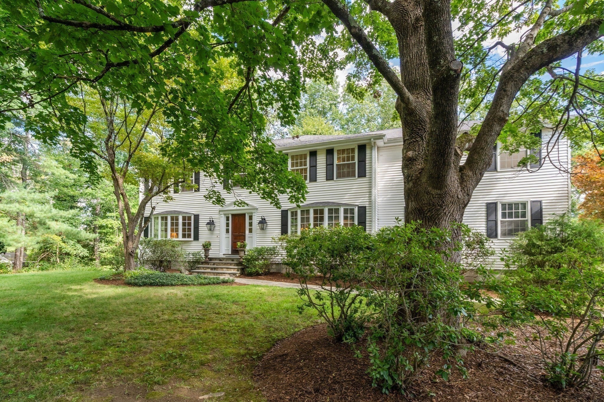 10 Circle Dr