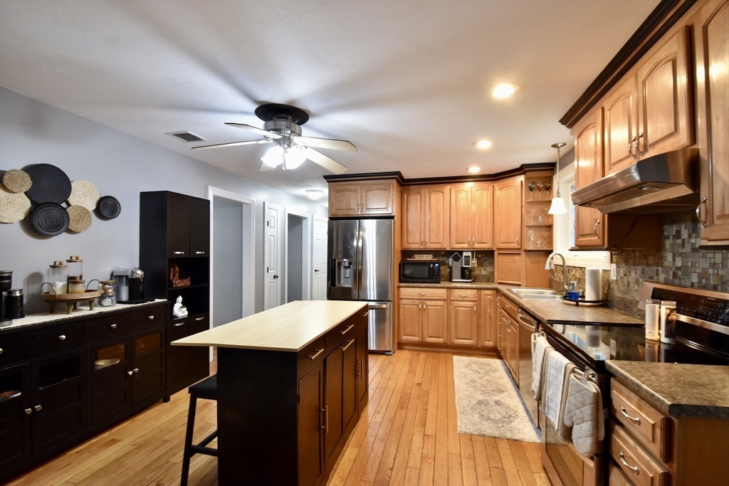 5 White Birch Dr, West Brookfield, MA, 5 White Birch Dr, West Brookfield, MA Photo #8