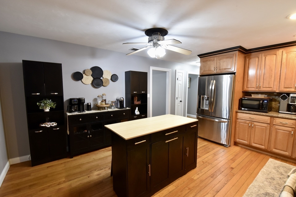 5 White Birch Dr, West Brookfield, MA, 5 White Birch Dr, West Brookfield, MA Photo #9