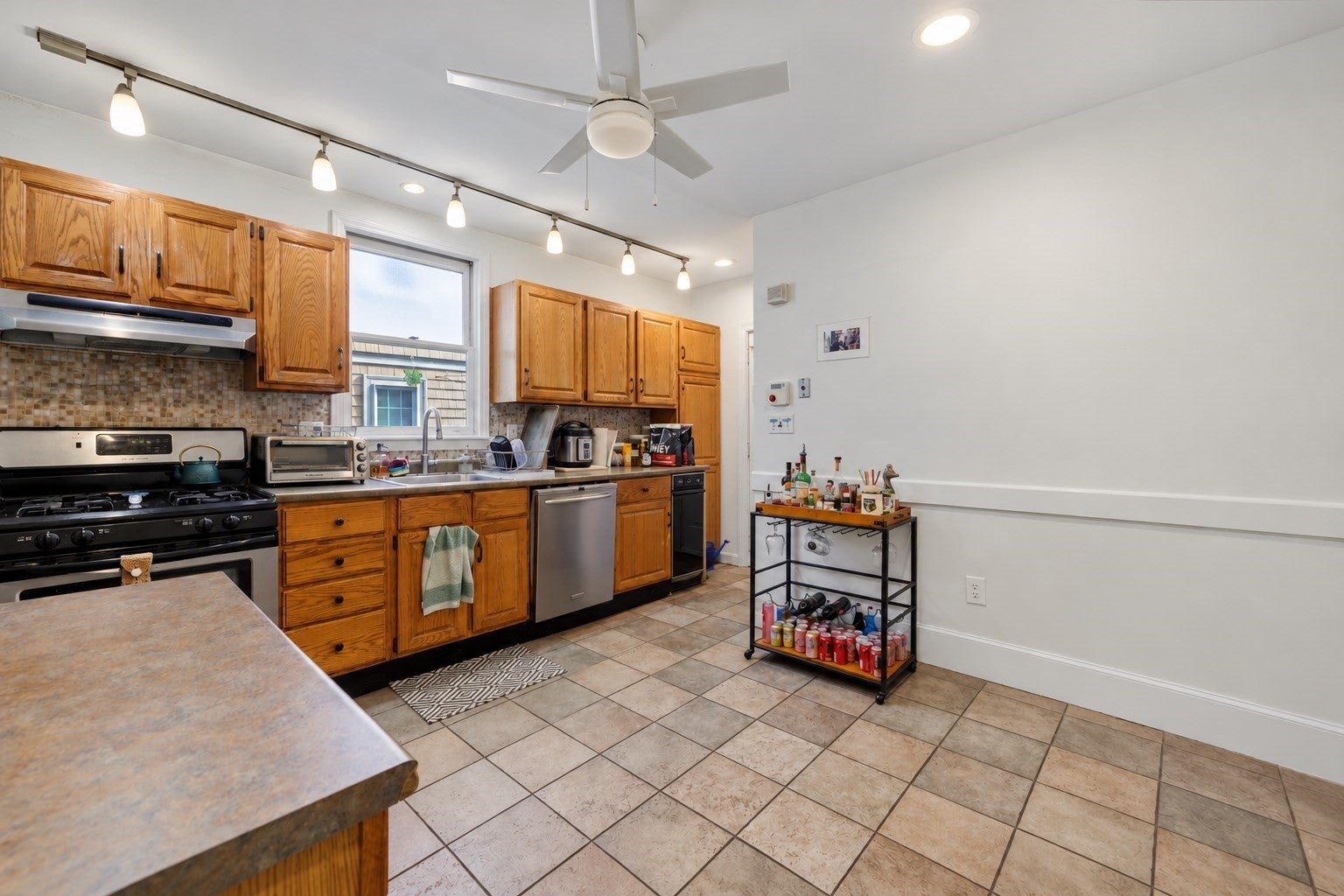 5-6 Seagrave Rd.