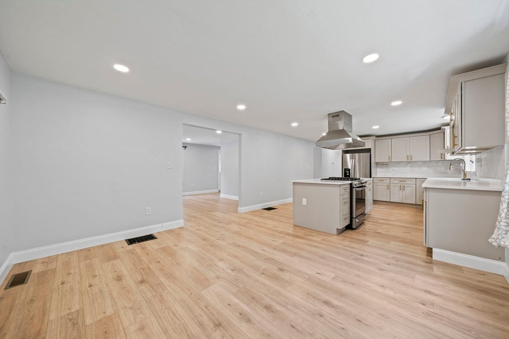 379 West Washington Street, Hanson, MA, 379 West Washington Street, Hanson, MA Photo #9