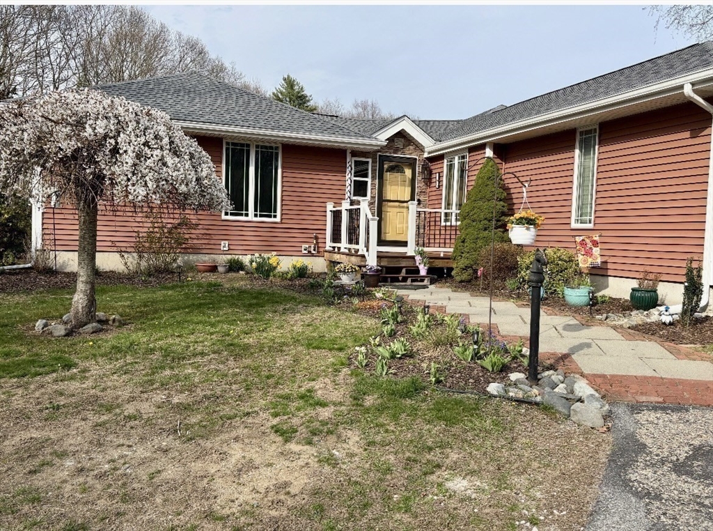 83 Peck Street