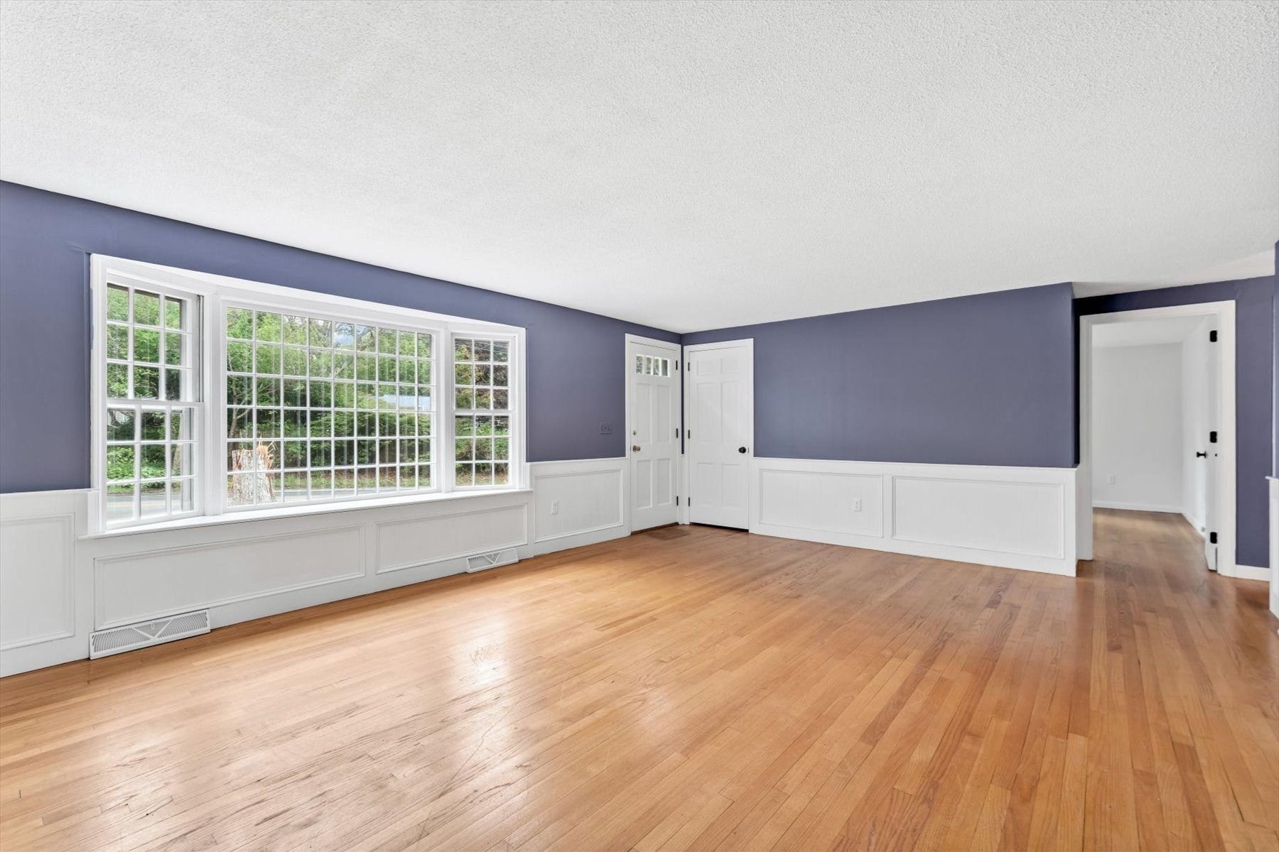 844 W Yarmouth