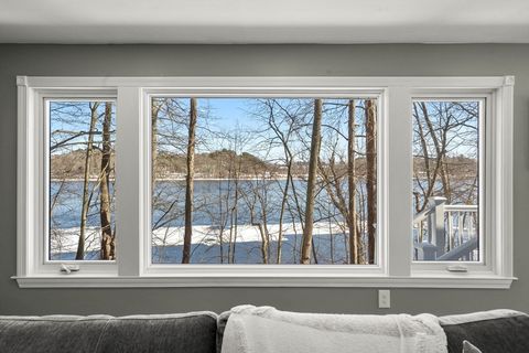 25 River Rd Merrimac MA 01860