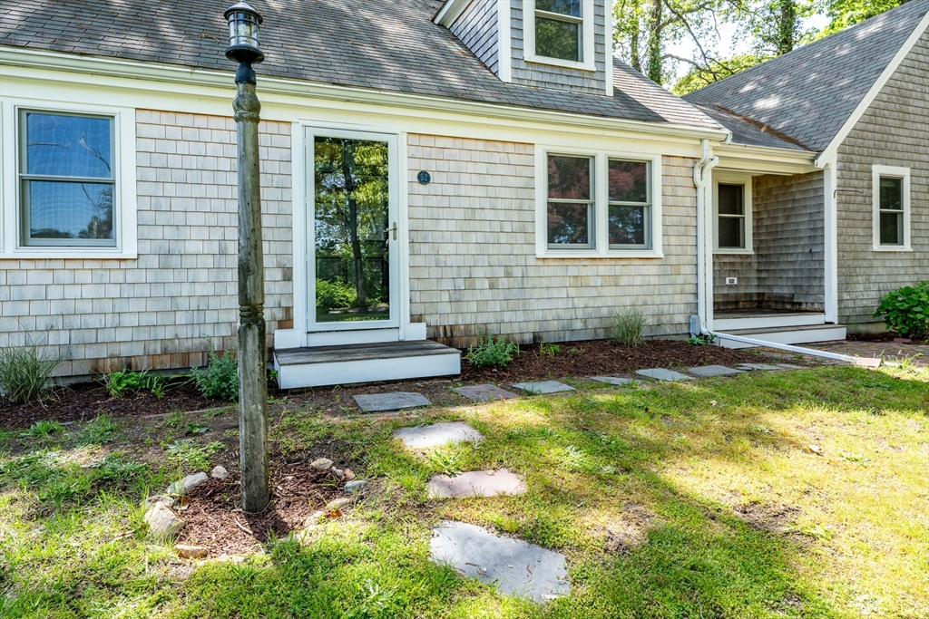 52 Ellis Cir