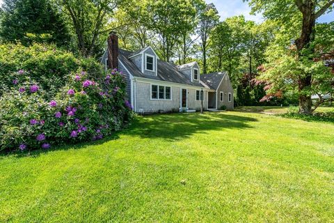 Photo of 52 Ellis Cir, Yarmouth, MA 02675 (MLS # 73525707)