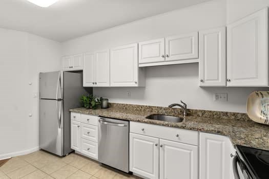 20 Hammond Pond Pkwy 602