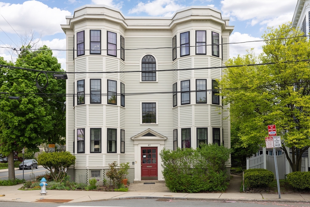 Photo of 47 Vassal Lane #3, Cambridge, MA