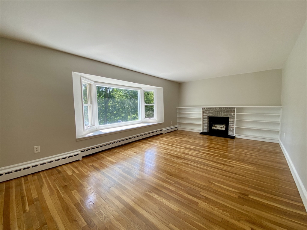 250 Boston Post Road .