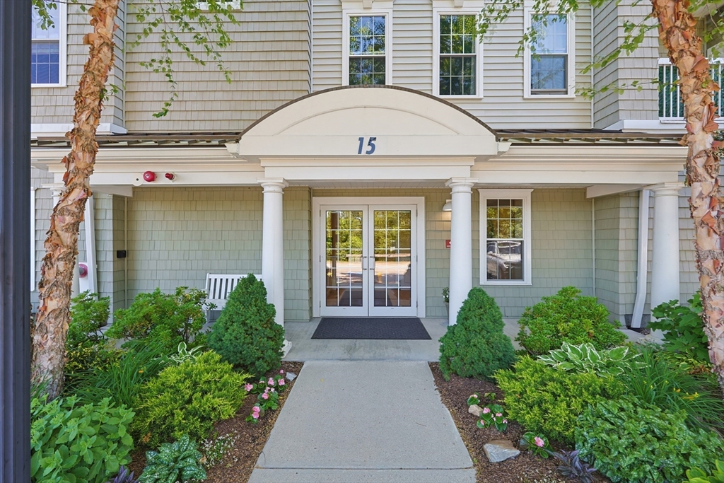 15 Morgan Dr 205