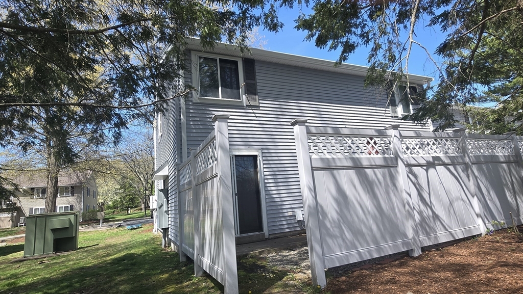 36 Village Hill Ln 36
