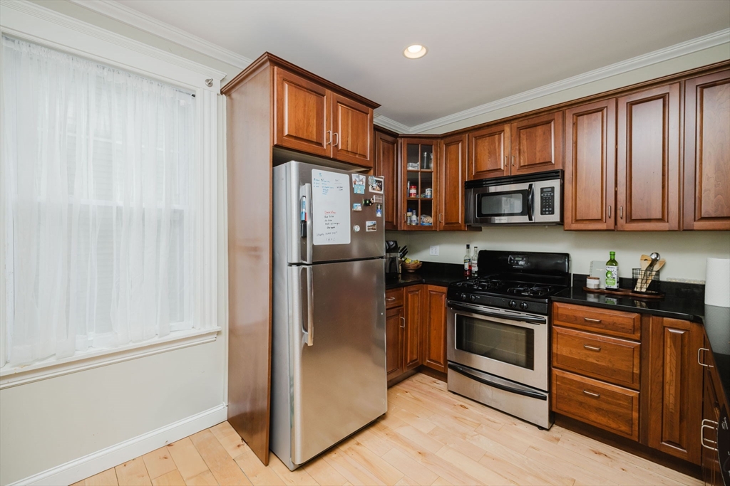 65 Everegreen Street 2