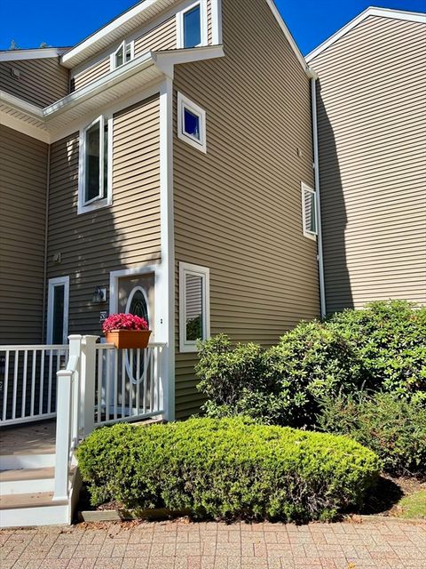 Photo of 53 Pointe Rok Dr #53, Worcester, MA 01604 (MLS # 73495742)