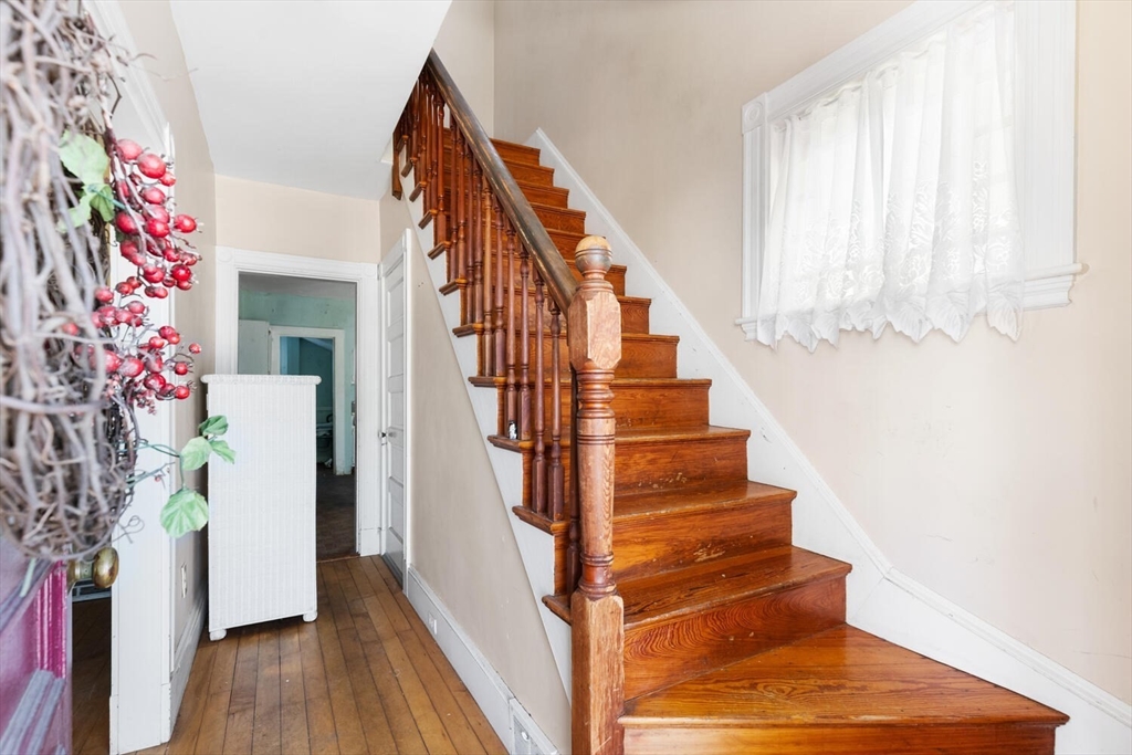 32 Grogan Ave