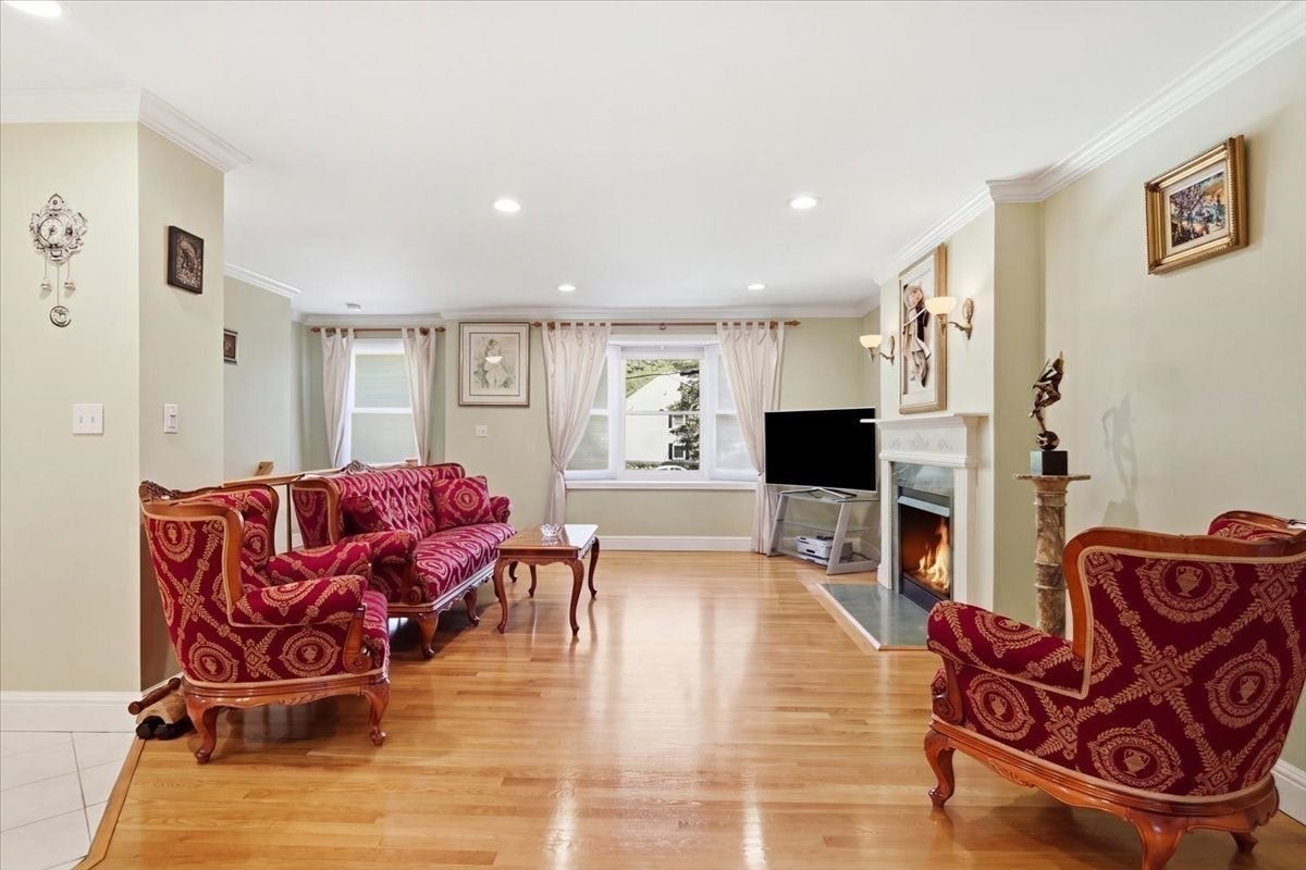 25 Hamlet Street #25, Newton, MA, 25 Hamlet Street #25, Newton, MA Photo #3