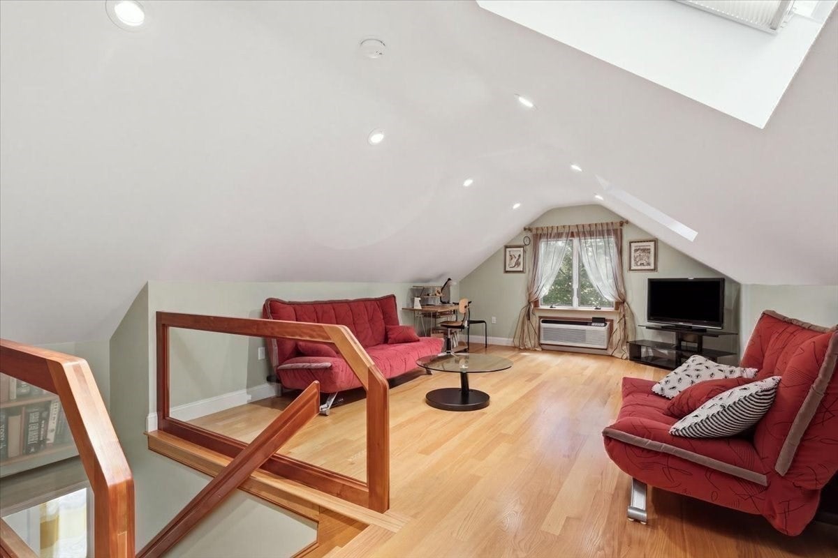 25 Hamlet Street #25, Newton, MA, 25 Hamlet Street #25, Newton, MA Photo #15