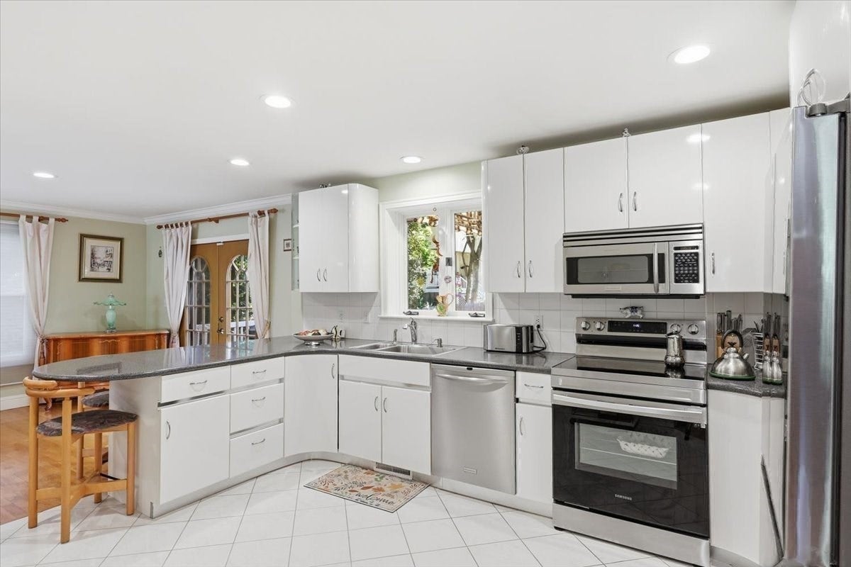 25 Hamlet Street #25, Newton, MA, 25 Hamlet Street #25, Newton, MA Photo #5