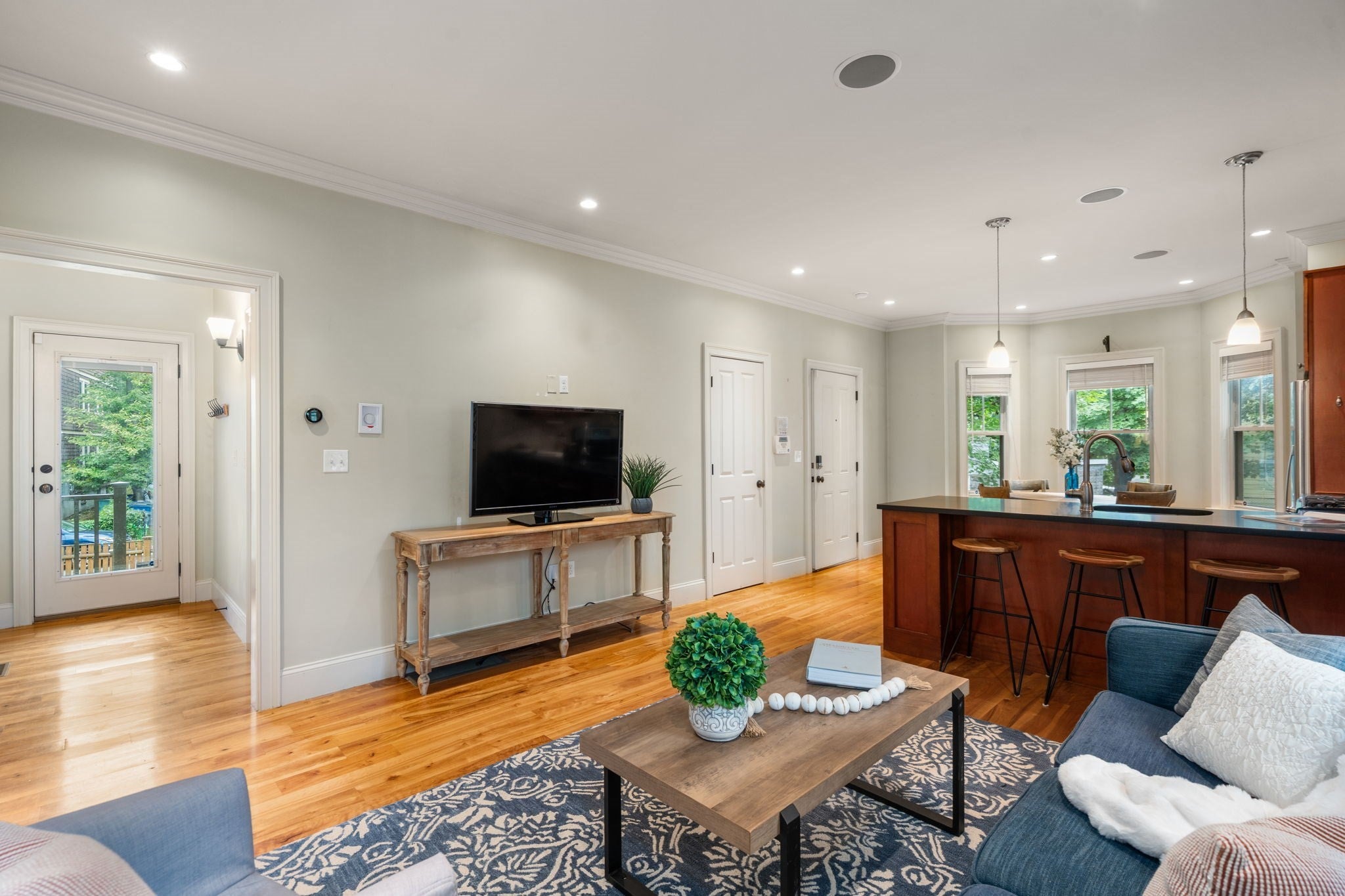 2 Ballard Way 1