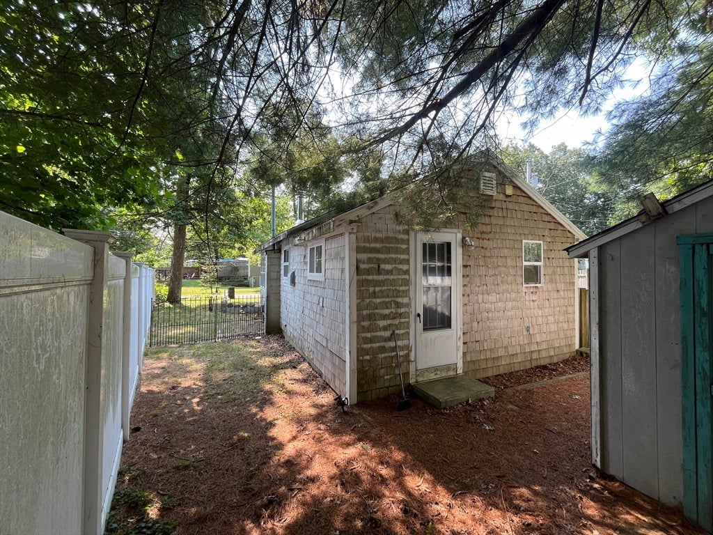 16 West St, Hanson, MA, 16 West St, Hanson, MA Photo #23