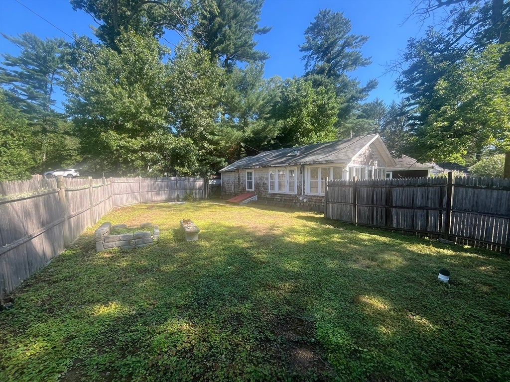 16 West St, Hanson, MA, 16 West St, Hanson, MA Photo #20