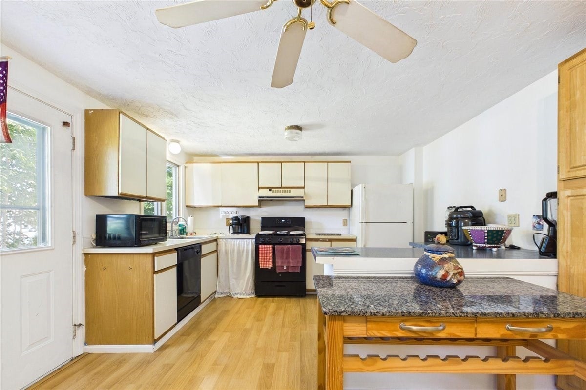 600 N Montello St #3, Brockton, MA Photo #11