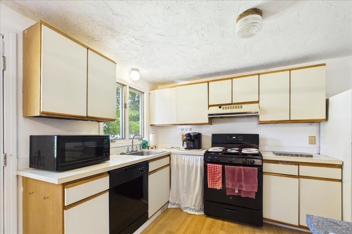 600 N Montello St #3, Brockton, MA Photo #12