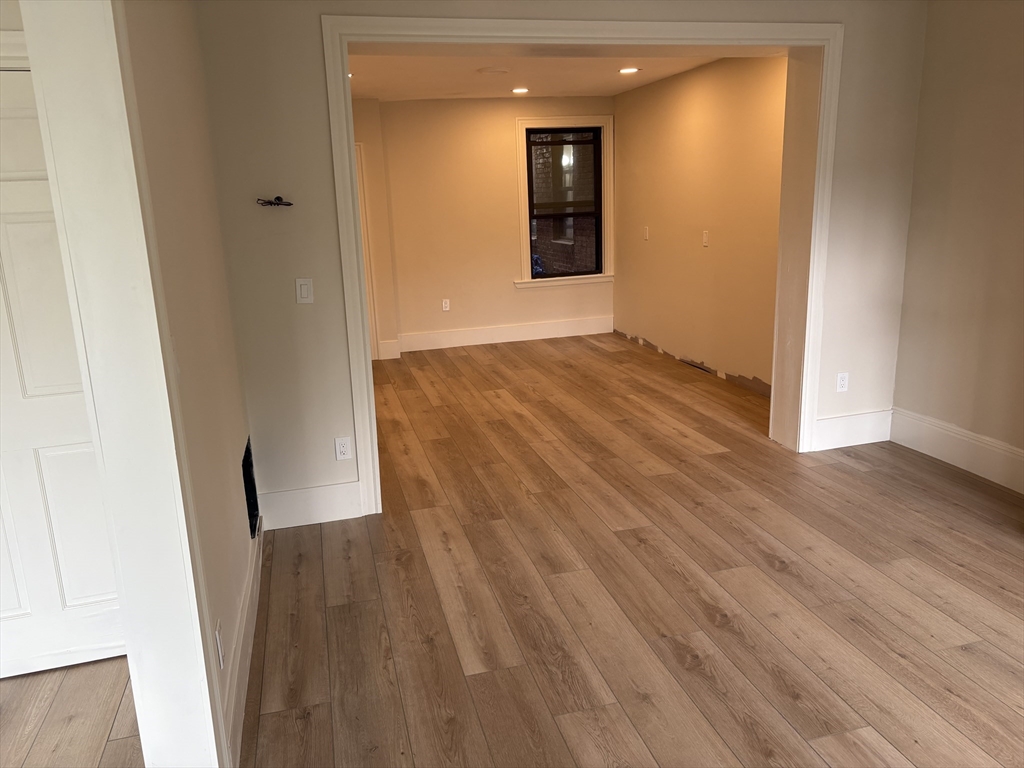 Brookline, Massachusetts 02446, United States, 3 Bedrooms Bedrooms, ,3 BathroomsBathrooms,Residential,Active,146828